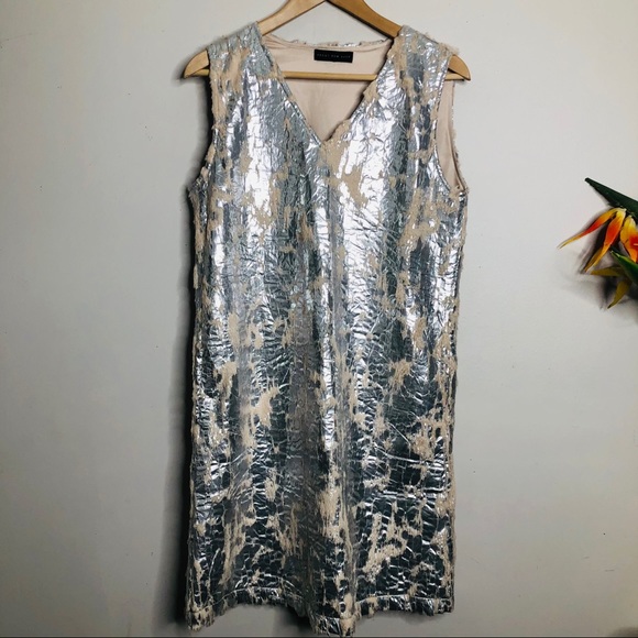FRONT ROW SHOP cream metallic shell shift dress - Picture 2 of 7
